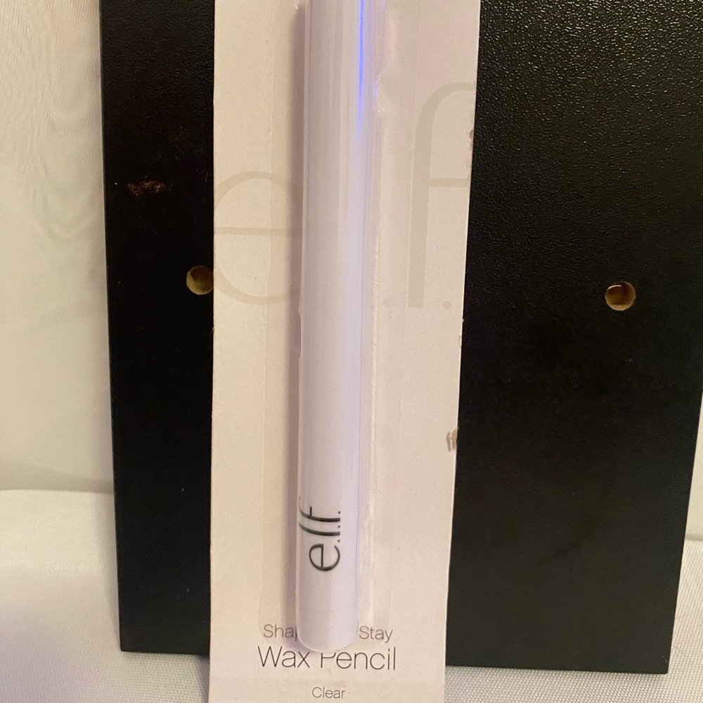 New in original packaging. e.l.f. Shape and Stay Brow Wax Pencil - Clear New
